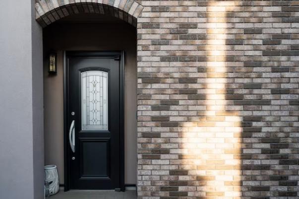 exterior_aluminum_storm_doors.jpg